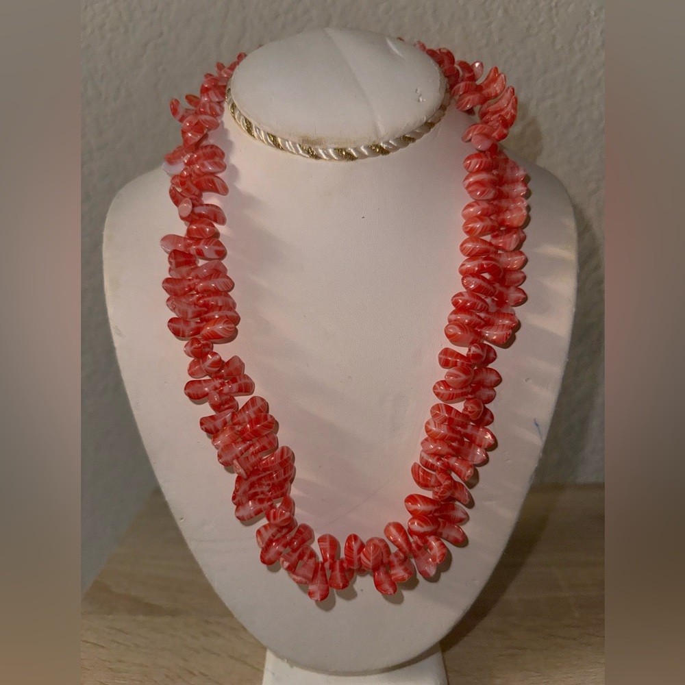 Vintage Dyed Coral Beads Jewelry Set